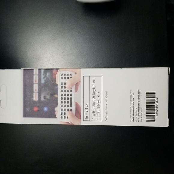 Nwot Chromecast Bluetooth Remote keyboard - Picture 3 of 3